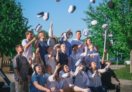 Stort tillykke til vores Hhx dimittender 2022!